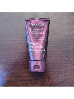 New Sealed Keranique Replenishing Keratin Conditioner - Damage Control